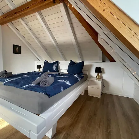 Schneider Apartment *
